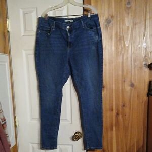 Signature by Levi Strauss Women's Blue Skinny Jeans